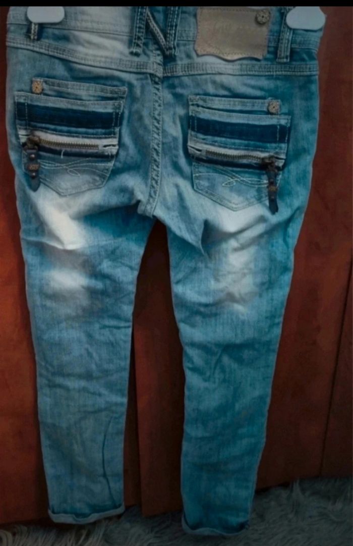 Jeans effet délavé avec troués taille 34 - photo numéro 6