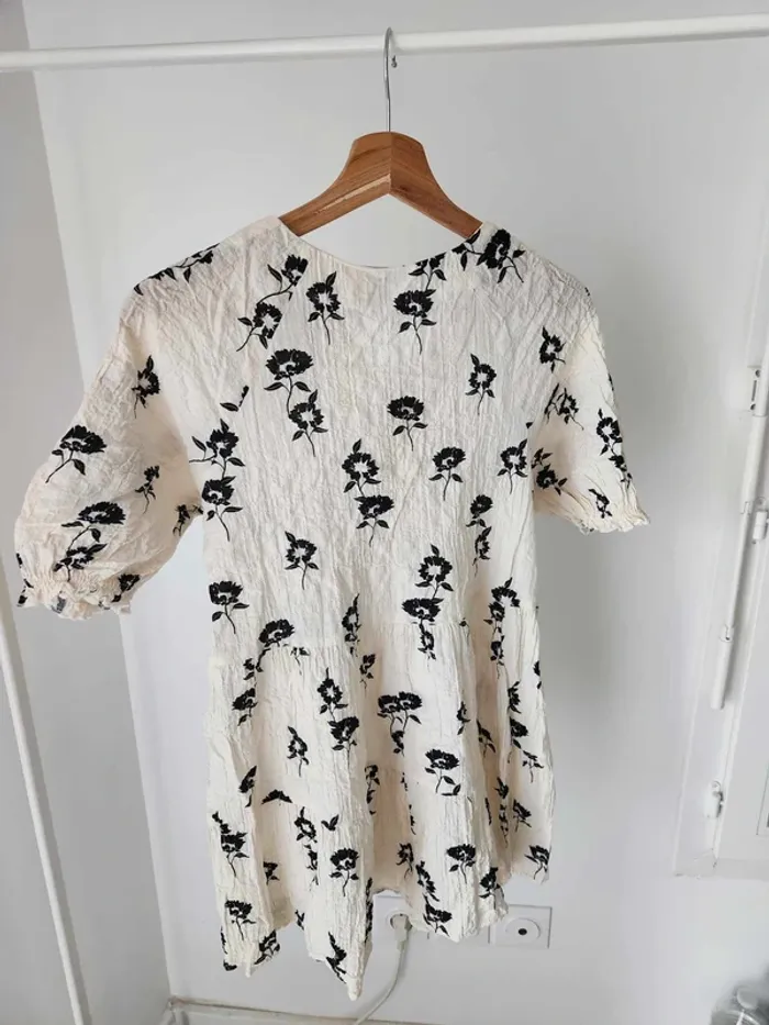 Robe zara motif Fleurs noires XXS (13-14 ans) - photo numéro 2