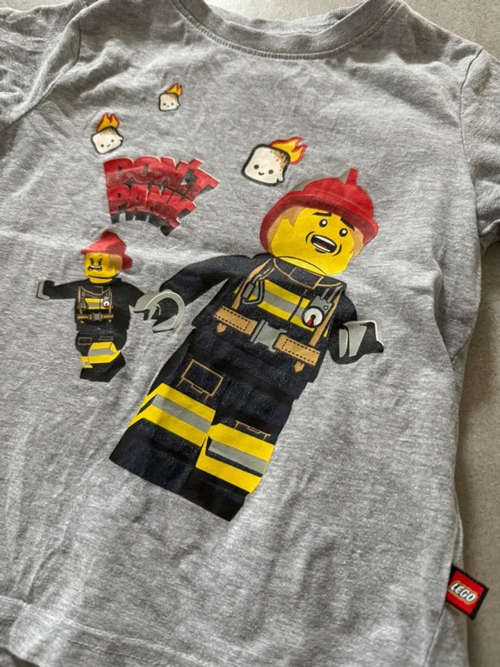TEE shirt lego 4 ans - photo numéro 2