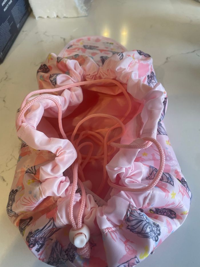 Trousse de maquillage avec cordon Disney - photo numéro 5