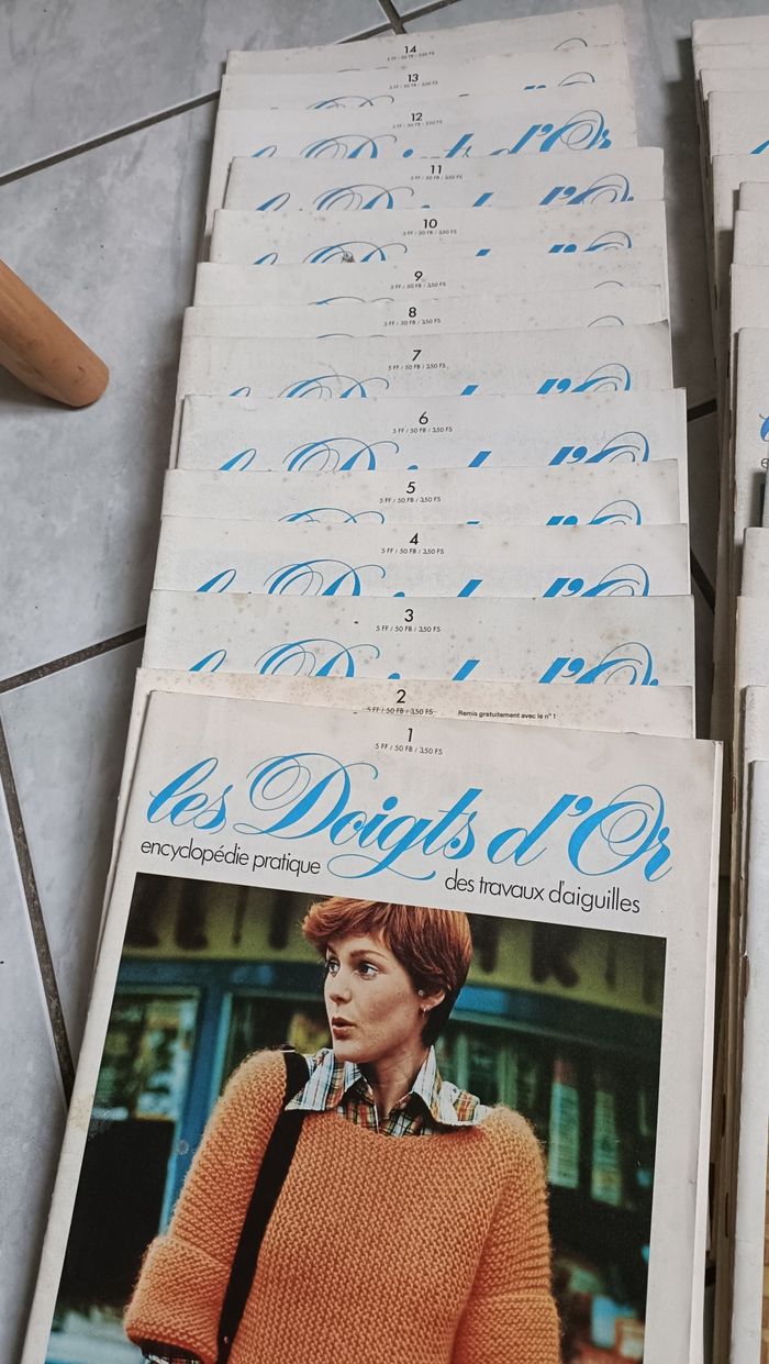Révue "les doigts d'or" années 70 - photo numéro 2