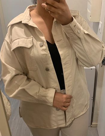 Sur chemise H&M crème