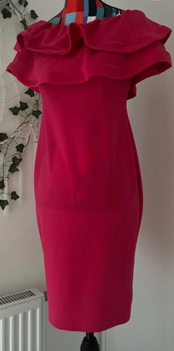 robe rose près du corps