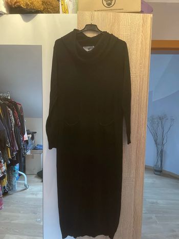 Longue robe en laine tu