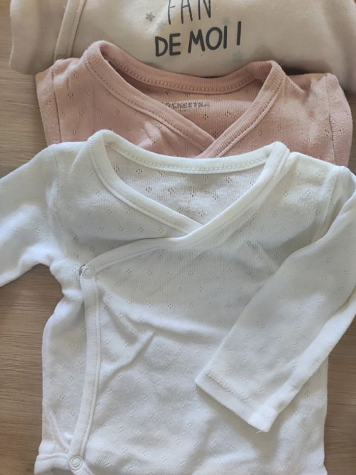 Lot vêtements 3 mois - Très bon état - photo numéro 3