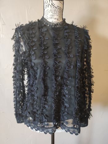 Top noir dentelle, tulle et plumes taille M