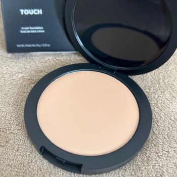 Fond de teint crème 1C Younique