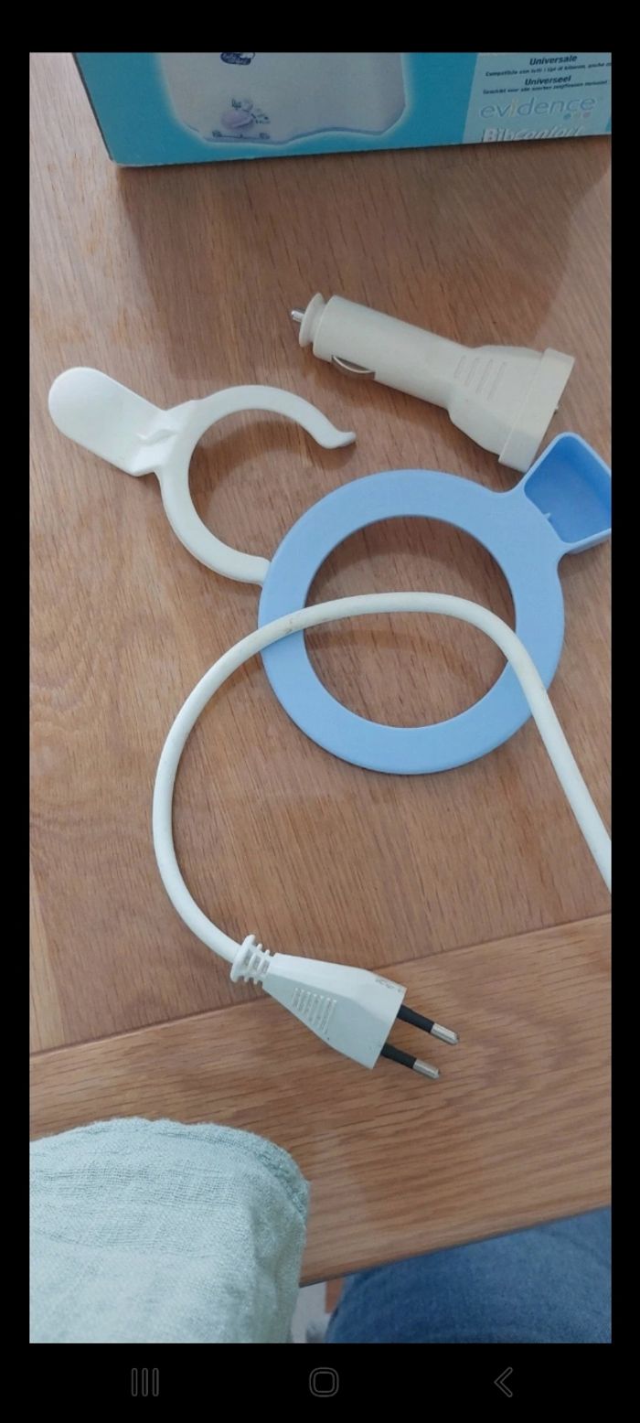 Chauffe biberon express maison et voiture - photo numéro 2