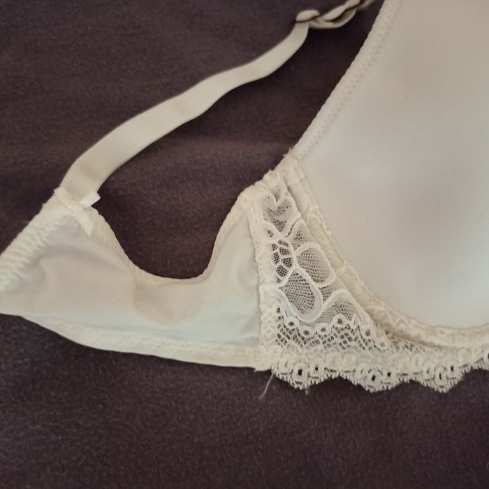 Soutien gorge - photo numéro 3