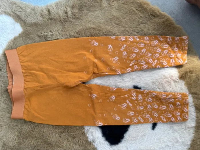 Legging décathlon taille 3 ans très bon état