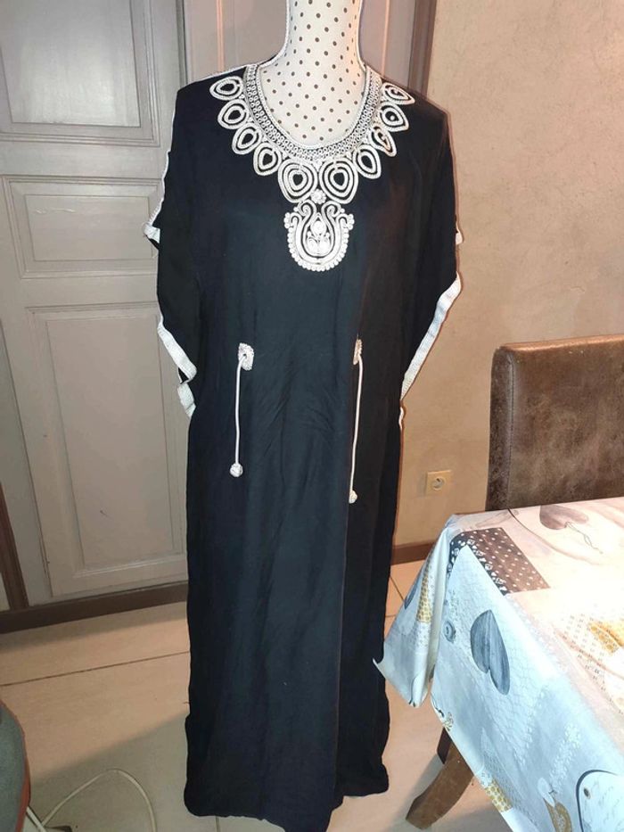 Robe longue - photo numéro 2