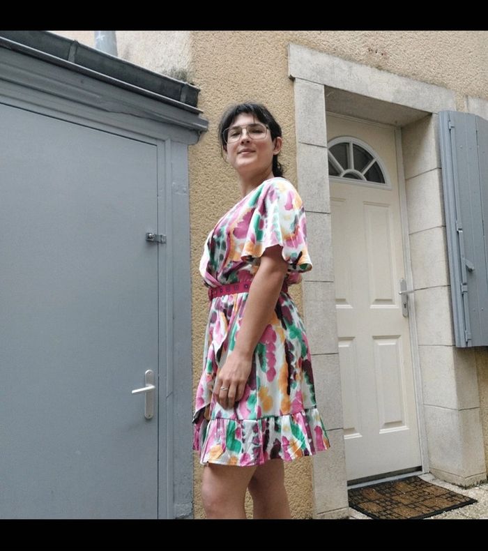 Robe neuve taille 40 - photo numéro 3