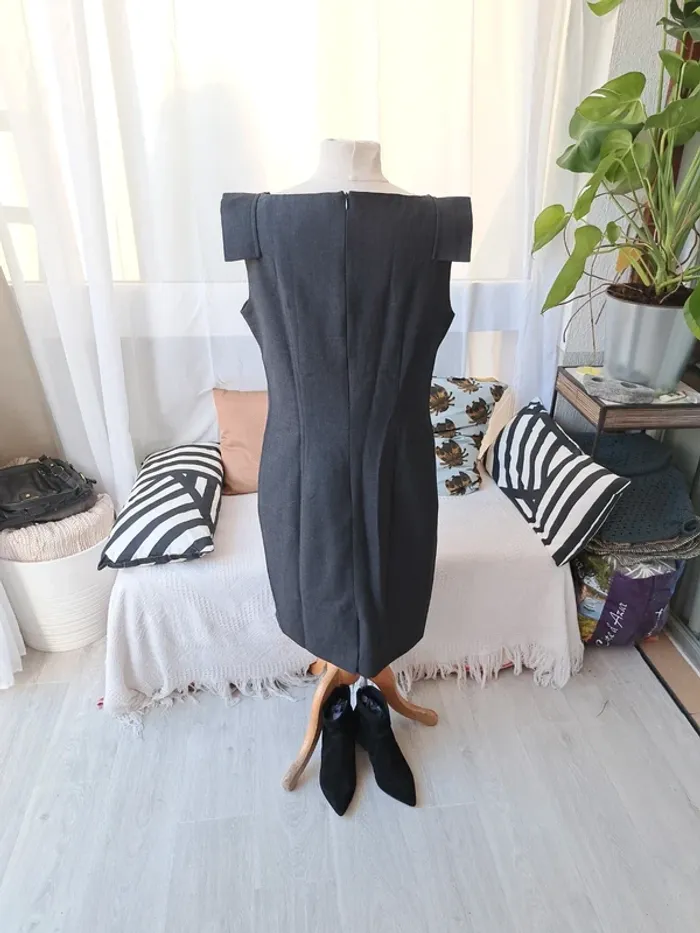 Robe de tailleur T 42 - photo numéro 3