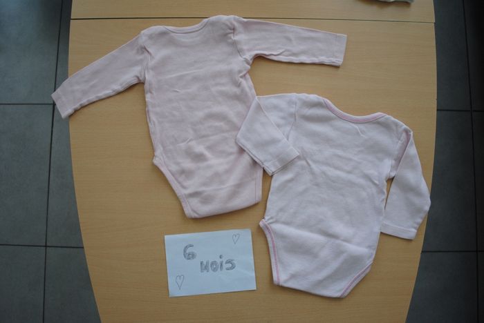 Lot 2 bodies fille - photo numéro 2