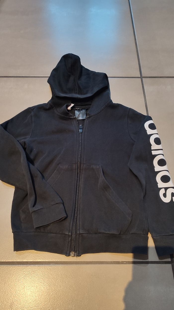 Sweat zippé 10 ans
