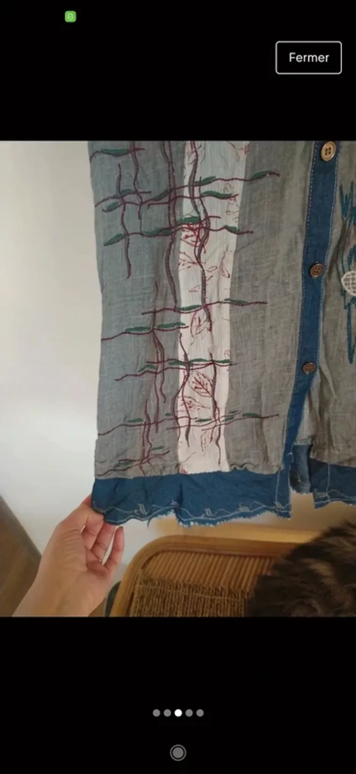 Superbe chemise avec broderies 38 - photo numéro 3
