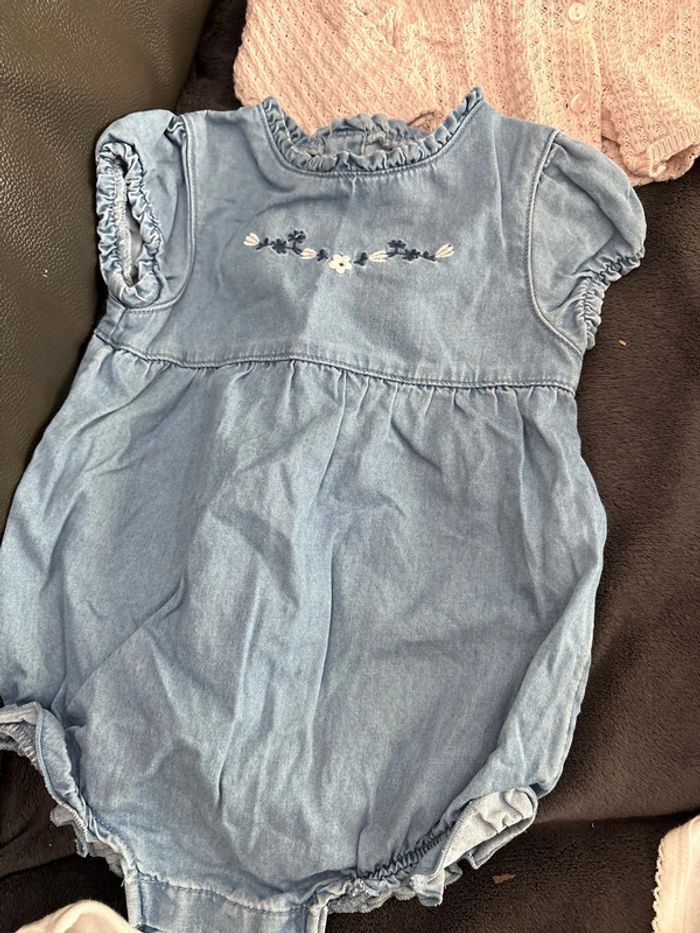 Lot de 8 vêtements Kiabi en 9 mois - photo numéro 3