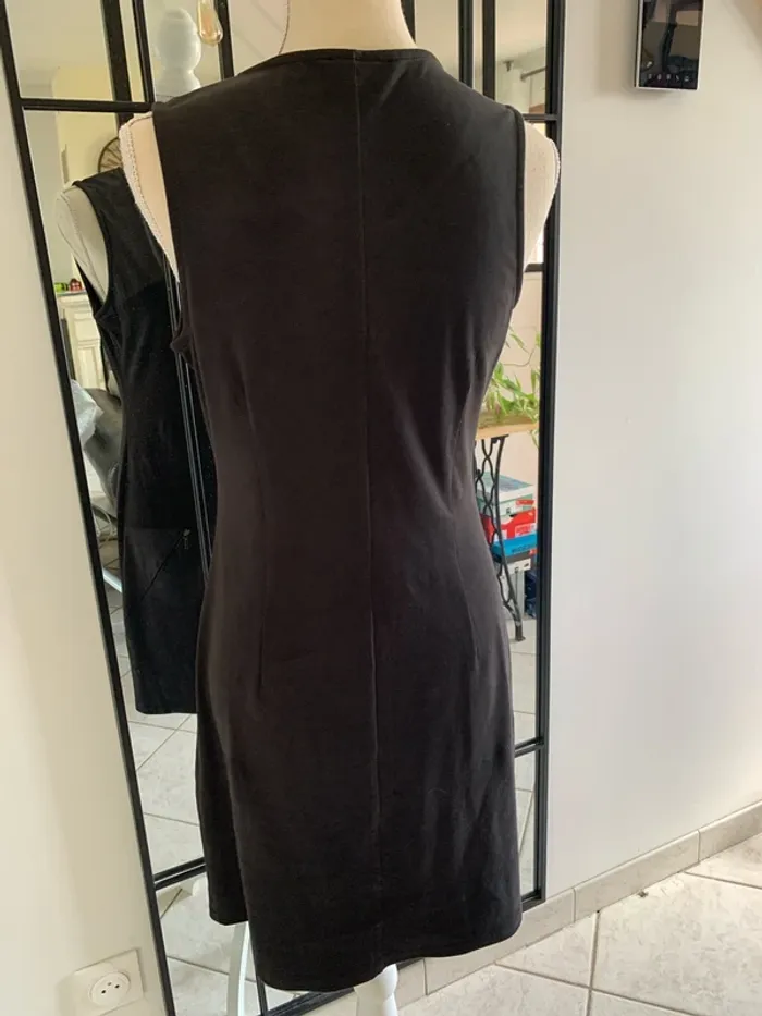Robe suédine 40 - photo numéro 2