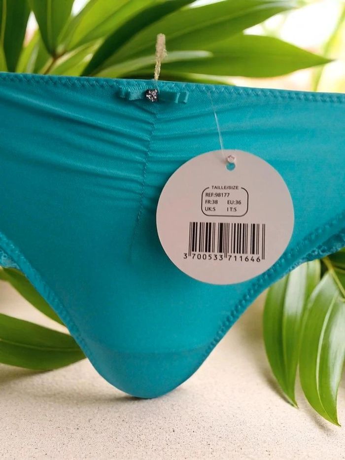 String dentelle 38 - photo numéro 3