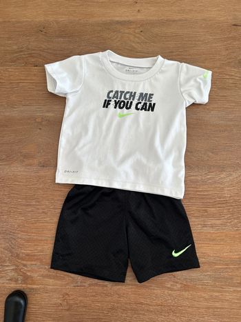 Ensemble Nike