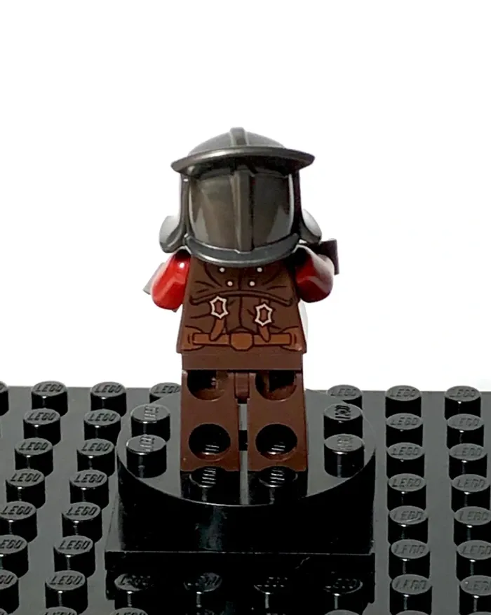 LEGO Lotr/The Hobbit - "Uruk-Hai, helmet" - photo numéro 2