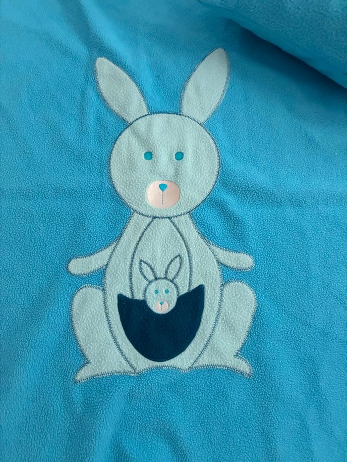 Couverture / plaid enfant et coussin kangourou - photo numéro 2