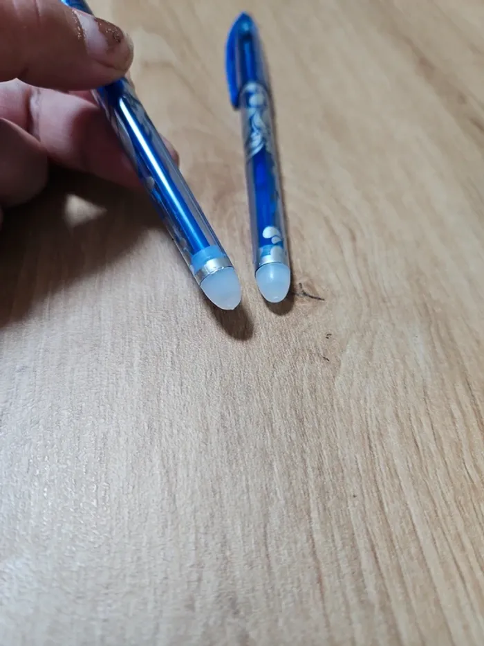Lot de 2 stylos effaçable - photo numéro 2