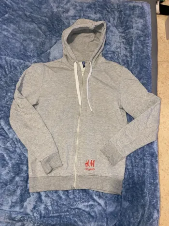 Gilet à capuche