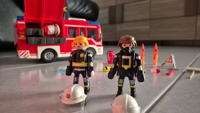 Fourgon d'intervention des pompiers - photo numéro 5