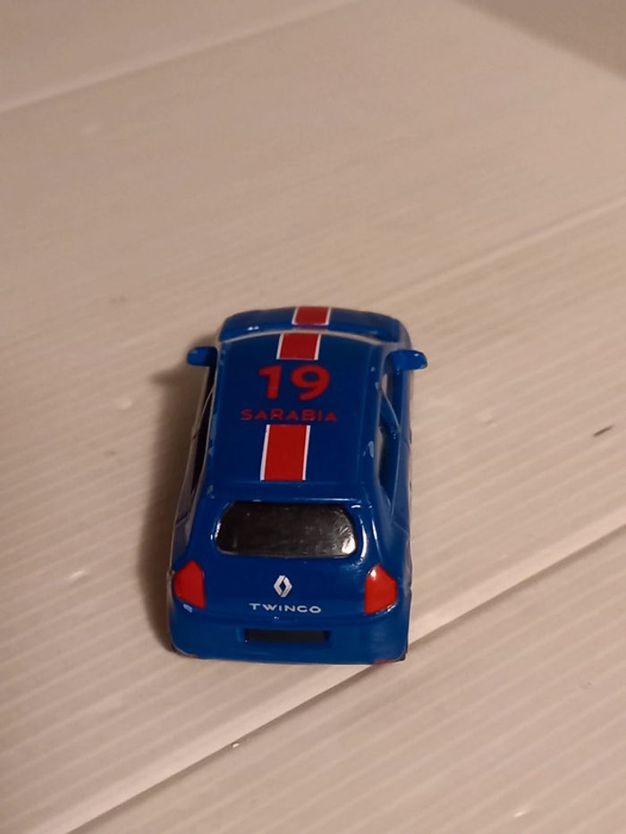 Majorette psg sarabia - photo numéro 3