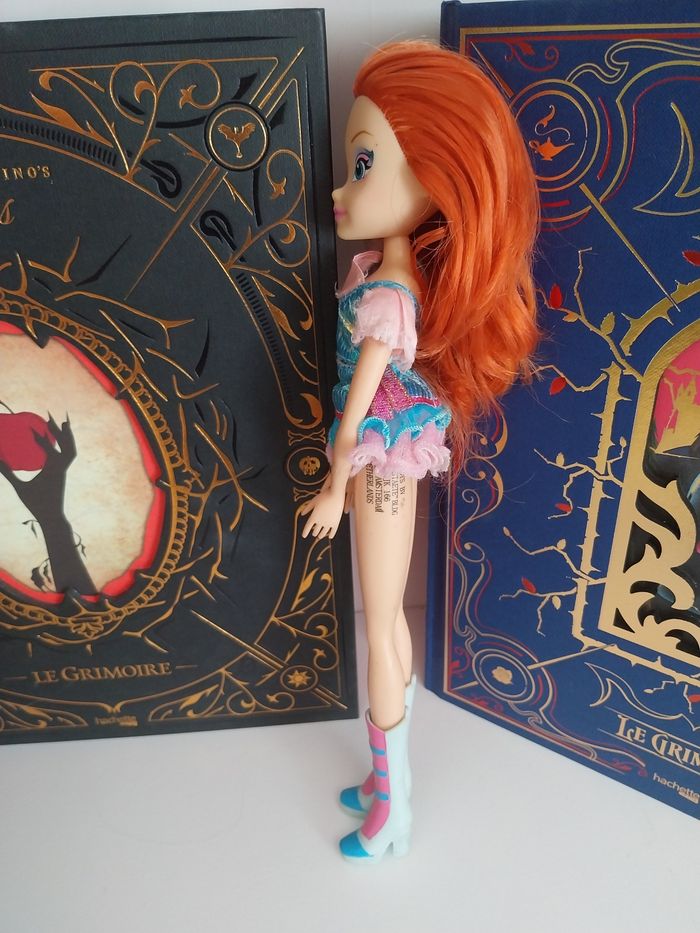 Poupée Bloom Believix Winx Club Witty Toys saison 4 Fairy of Flame Smoby - photo numéro 7