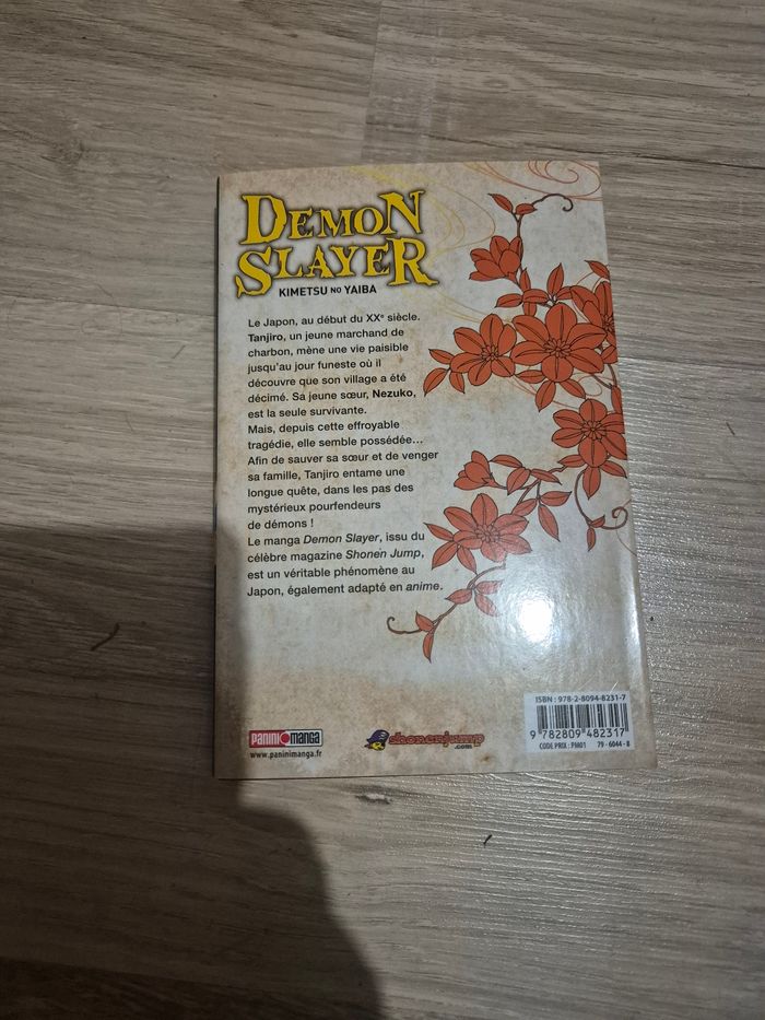 Livre manga titre Demon slayer tome 1 - photo numéro 2