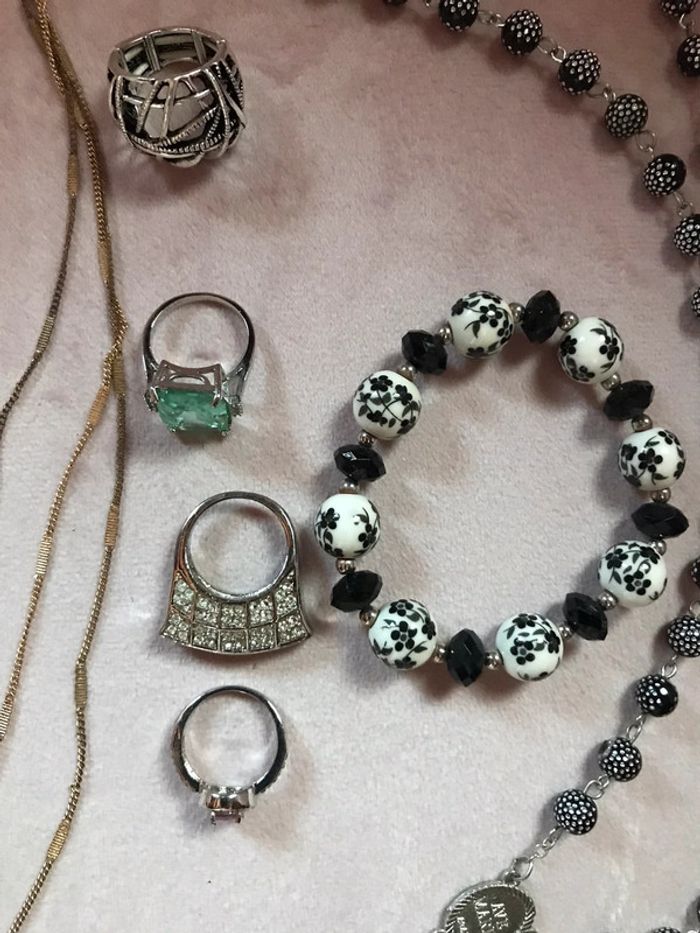 12 bijoux fantaisies - photo numéro 5