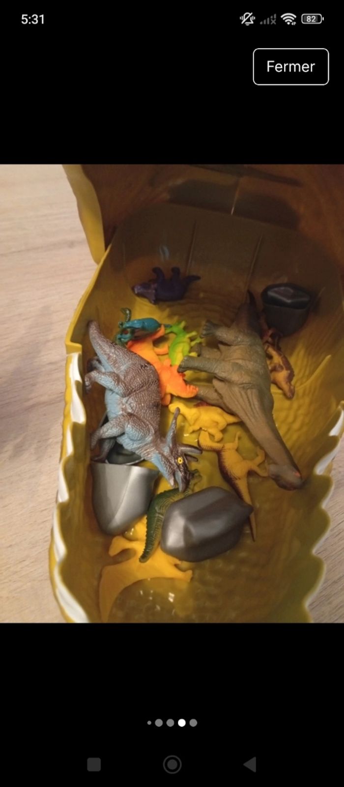 Tete de dino + ses figurines - photo numéro 5