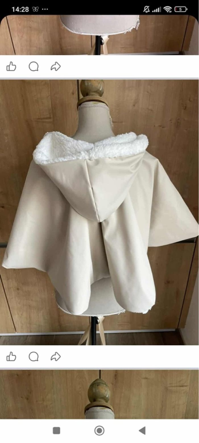 Poncho imperméable 6/9 mois à 3/4 ans