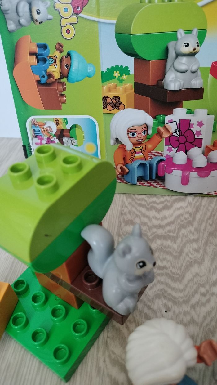 Lego Duplo la fête d'anniversaire 10832 - photo numéro 2