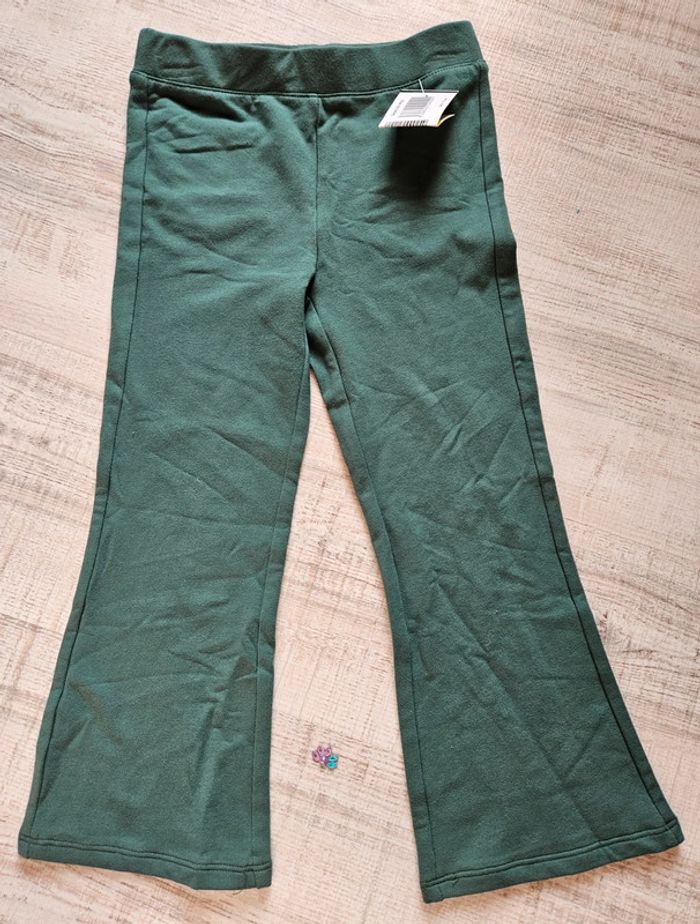 Pantalon large neuf 5 ans