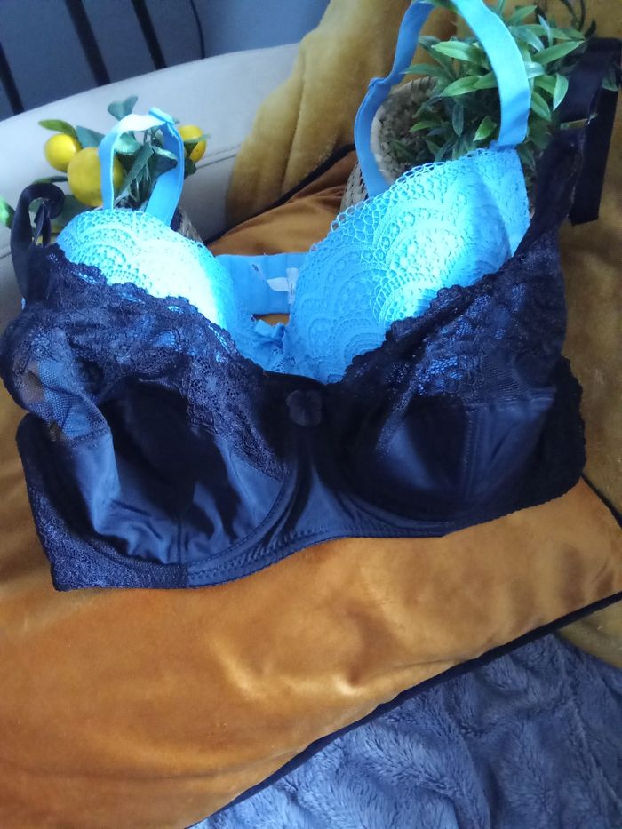Lot de soutiens gorge - photo numéro 4