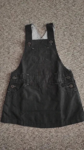 Robe salopette tissu noir 3 ans