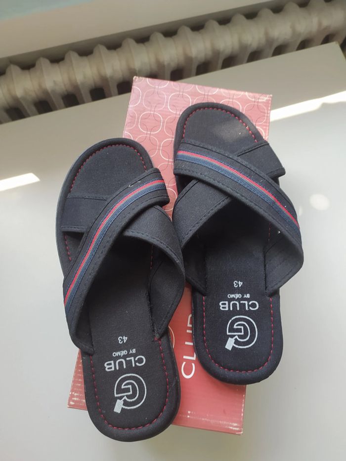 Paire de claquettes d'été neuve pour hommes - photo numéro 7