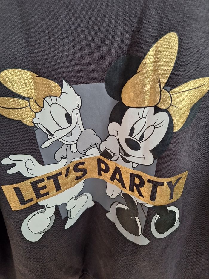 Sweat Disney taille S - photo numéro 2