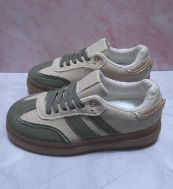 Baskets en toile Kaki et Beige - Style Rétro - Neuves - Taille 36