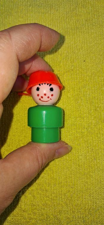 Figurine fisher price