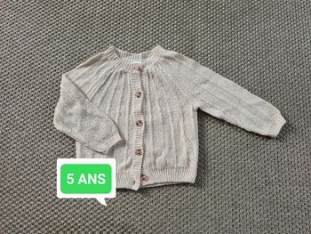 Gilet crème à boutons fille - 5 ans