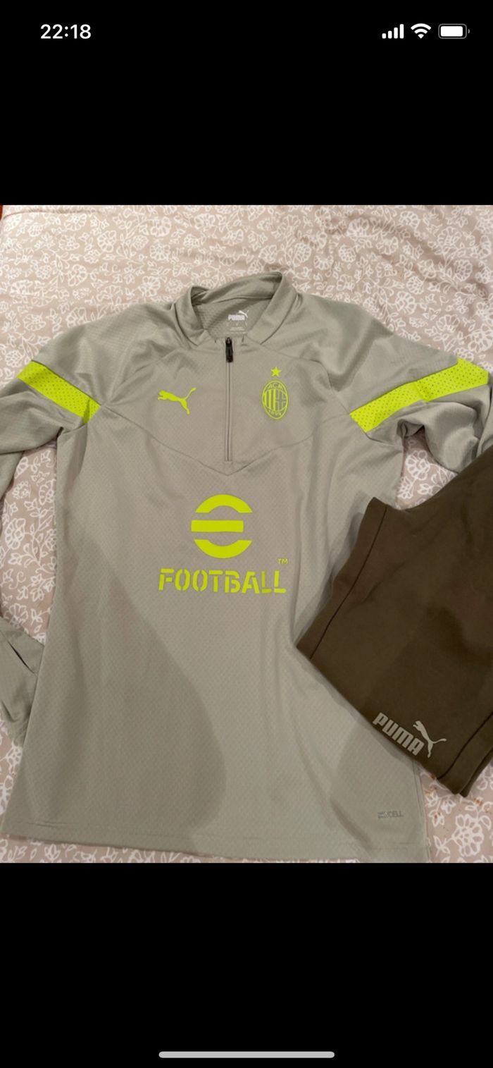 Training puma ac Milan très bon etat