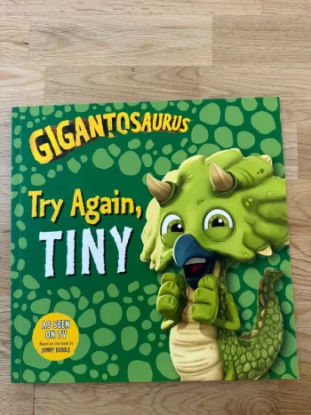 Gigantosaurus - try again, tiny