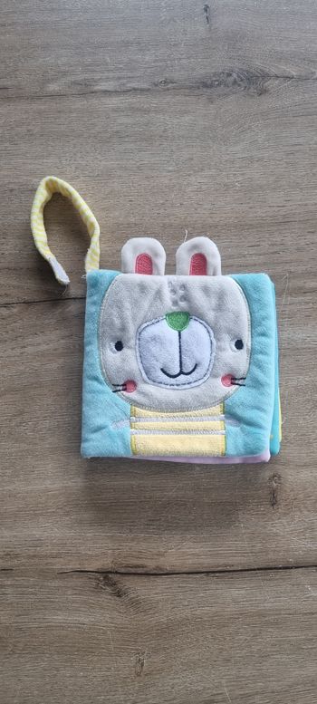 Livre d'éveil en tissus bébé