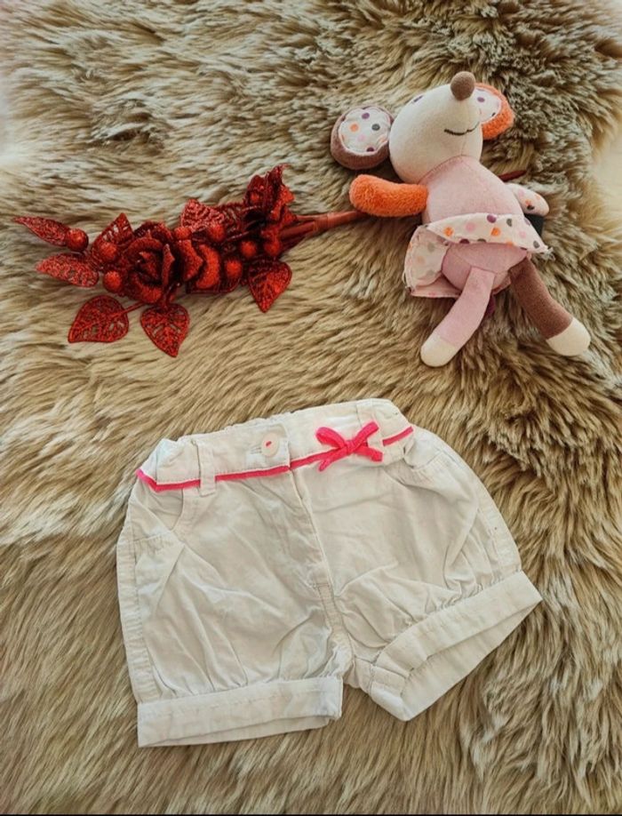 Short blanc kiabi 6 mois