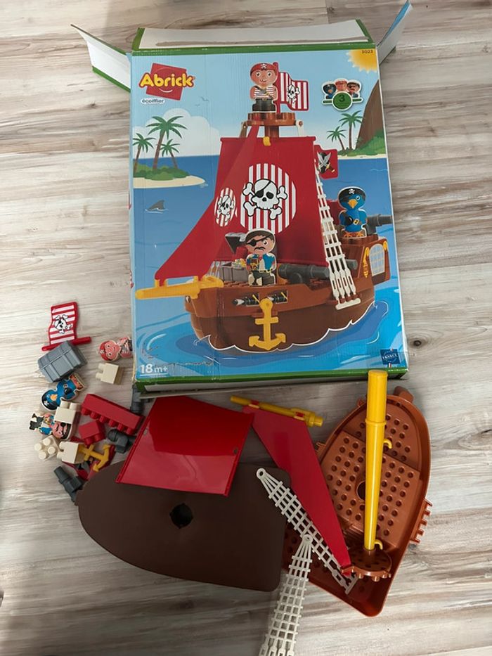 Bateau pirate Abrick Ecoiffier - photo numéro 2