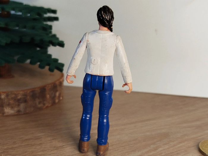 Figurine personnage femme brune Schleich - photo numéro 2